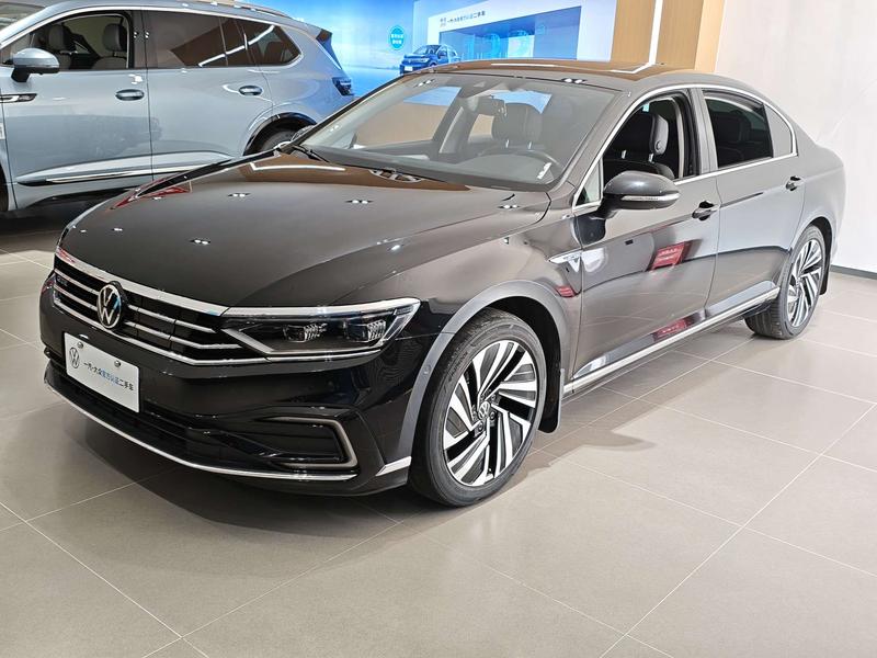 Volkswagen Magotan GTE Hybrid, 2024 — купить в Рязани под ключ