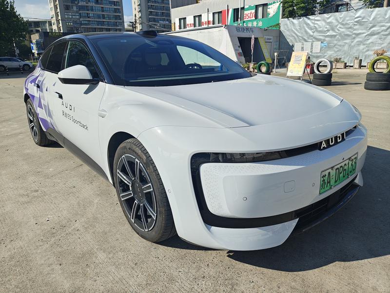 Audi × SAIC E5 Sportback, 2025 — фото 3 из 12