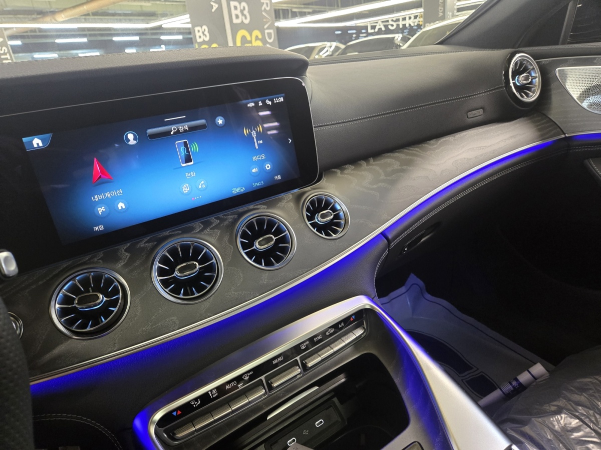 Mercedes-Benz AMG GT, 2025 — фото 8 из 12
