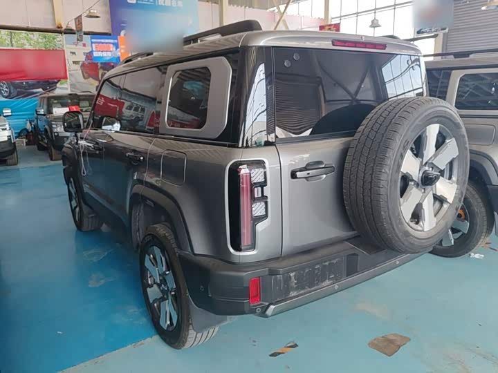 BAIC Beijing BJ40 Hybrid, 2025 — фото 5 из 9