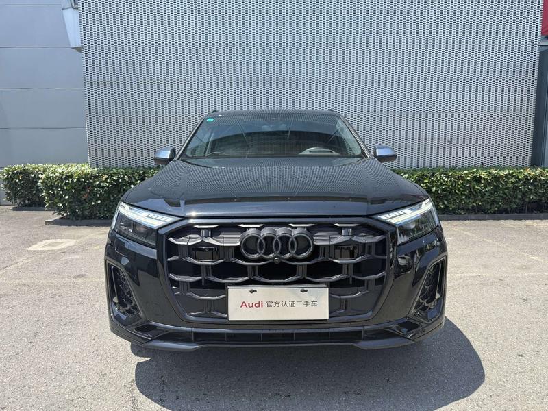 Audi SQ7, 2024 — фото 2 из 10