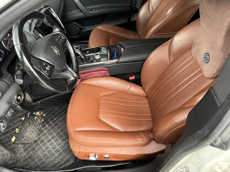 Maserati Ghibli, 2022 — фото 10 из 12