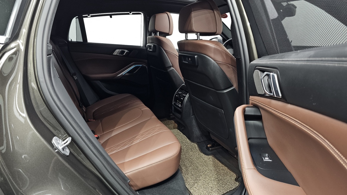 BMW X6, 2022 — фото 11 из 12