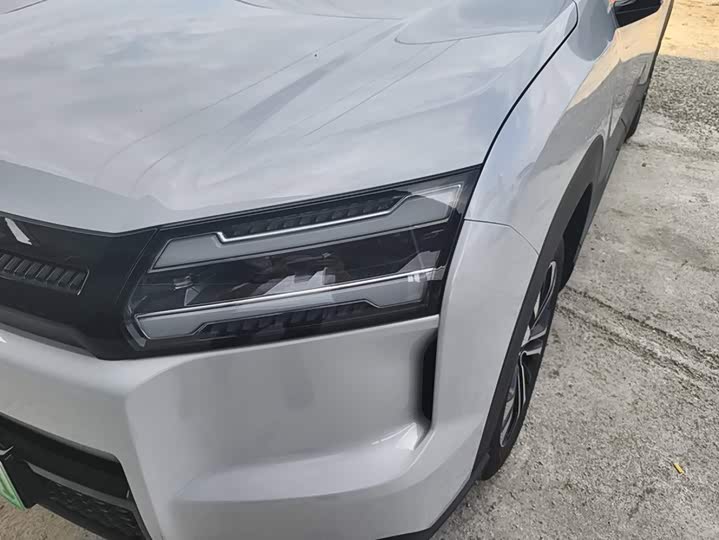 Wuling Starlight 560 Hybrid/EV, 2025 — фото 5 из 9