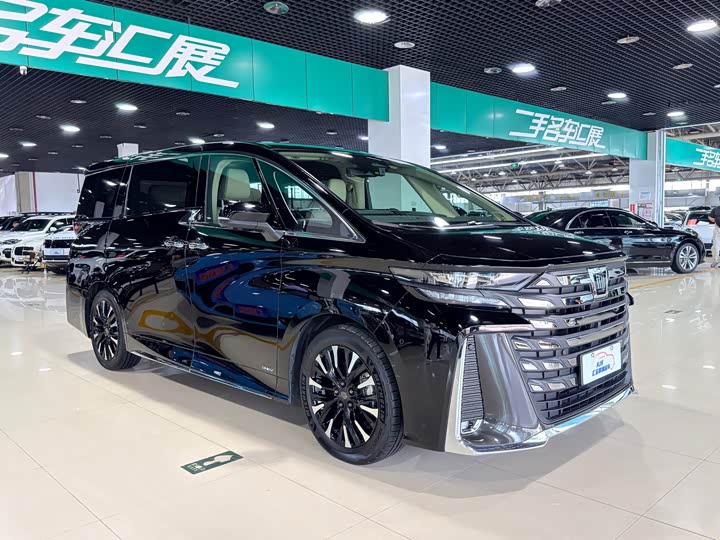 Toyota Vellfire, 2023 — фото 3 из 9