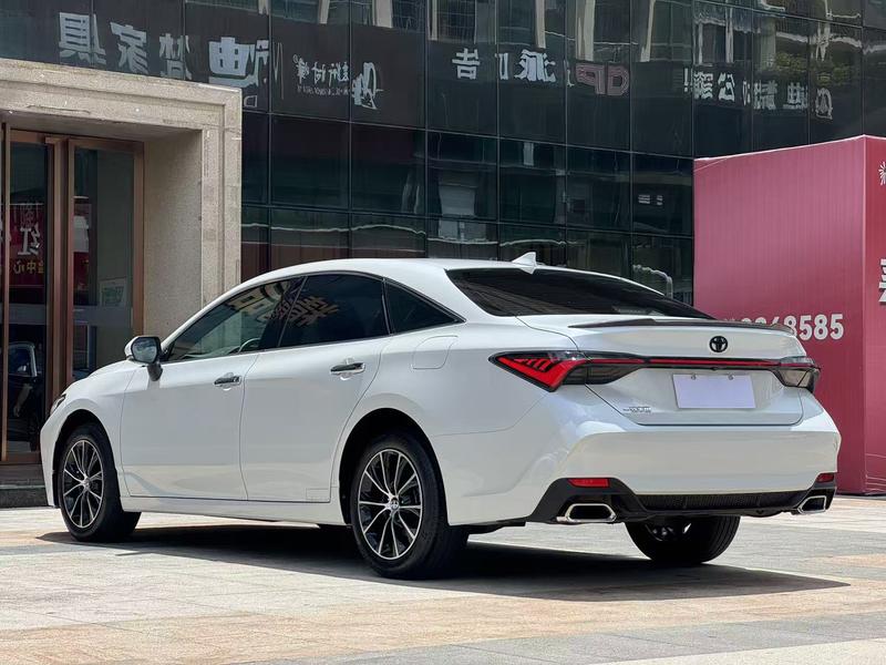 Toyota Avalon, 2023 — фото 5 из 12