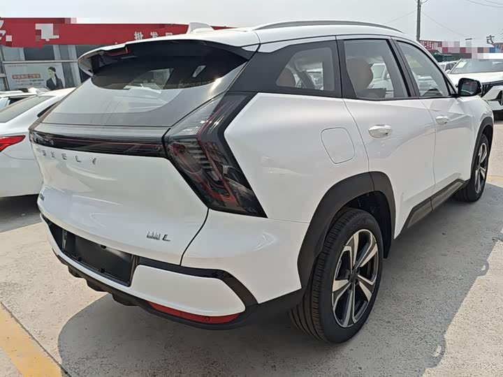 Geely Atlas L, 2026 — фото 7 из 9