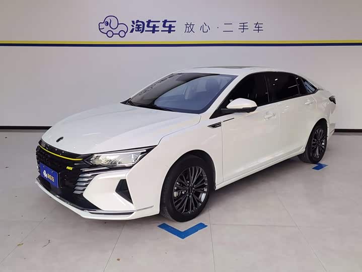 Dongfeng Aeolus Yixuan Max, 2023 — купить в Москве под ключ