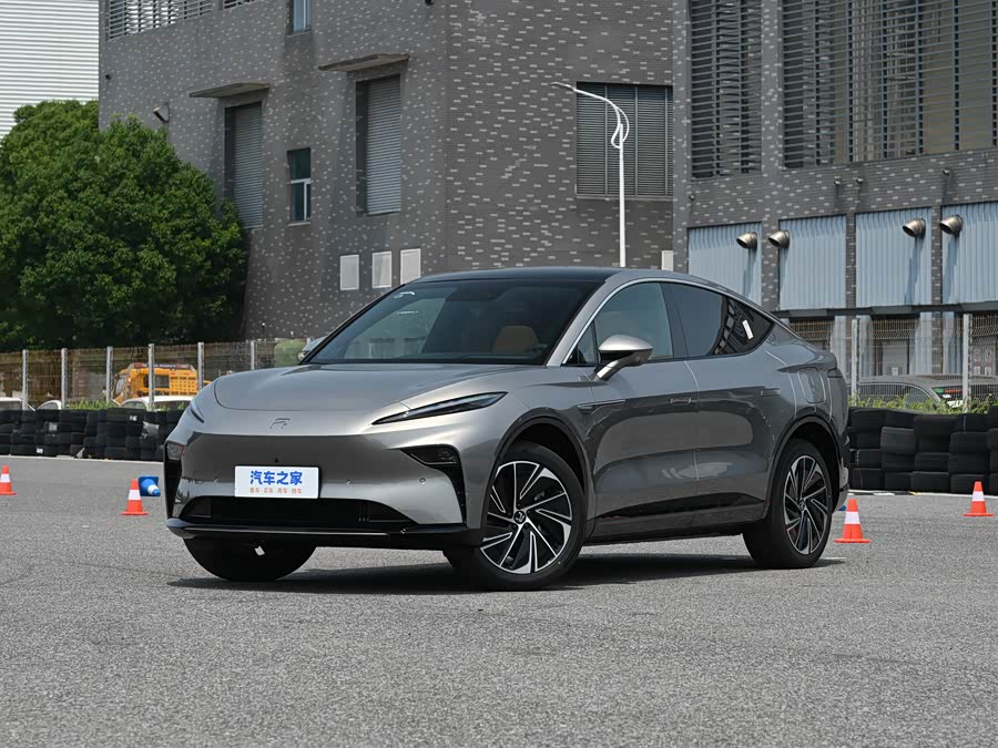 Roewe R7, 2026 — купить в Самаре под ключ