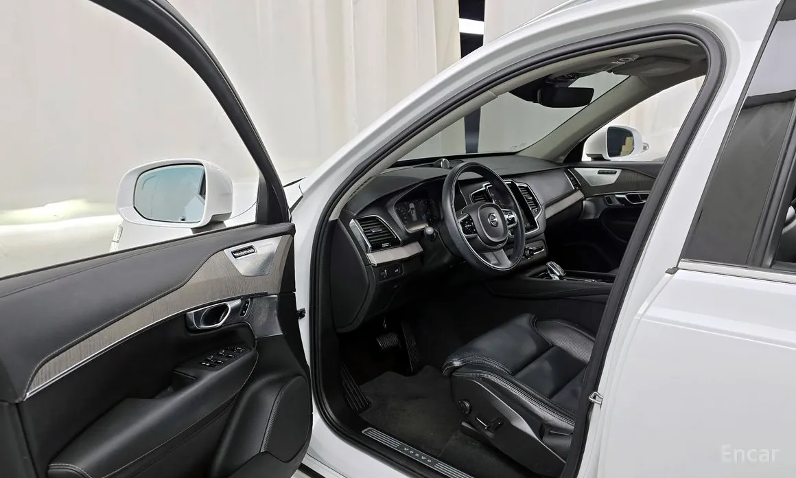 Volvo XC90, 2021 — фото 10 из 12