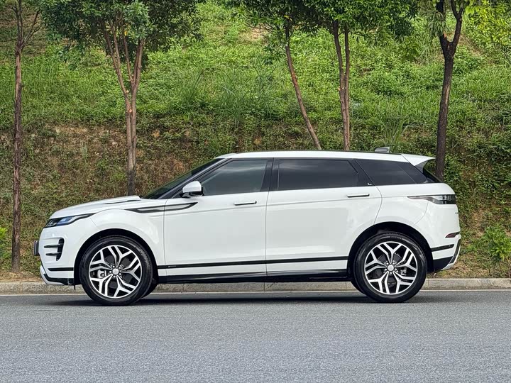 Land Rover Range Rover Evoque L, 2022 — фото 6 из 12
