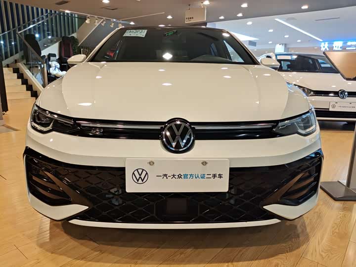 Volkswagen Golf, 2025 — фото 2 из 9