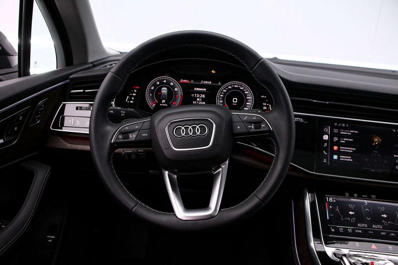 Audi Q7, 2024 — фото 8 из 12
