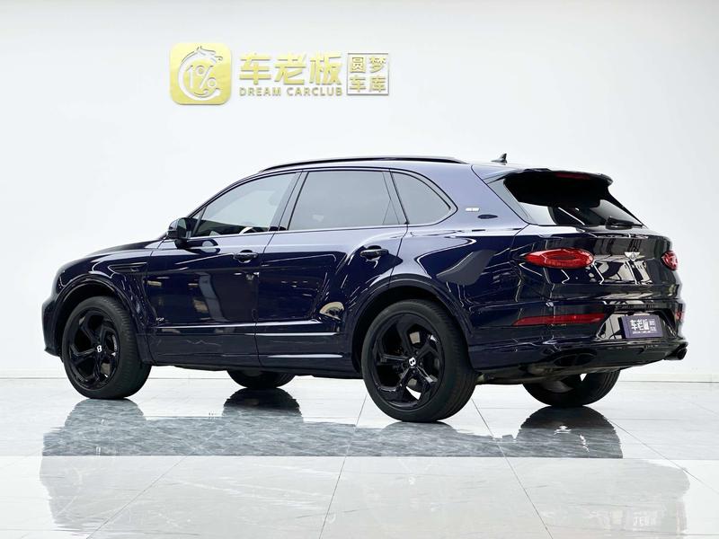 Bentley Bentayga, 2022 — фото 4 из 12
