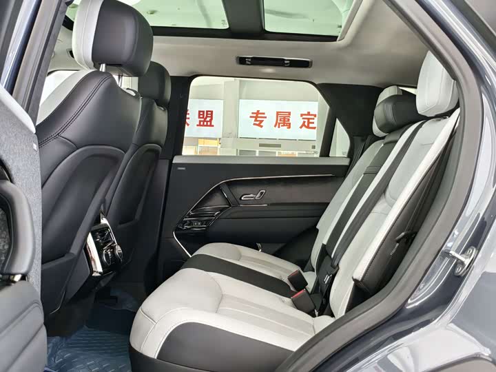 Land Rover Range Rover Sport, 2022 — фото 4 из 9
