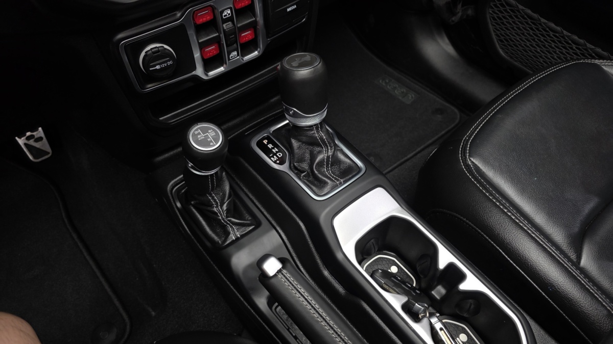 Jeep Wrangler, 2022 — фото 8 из 12