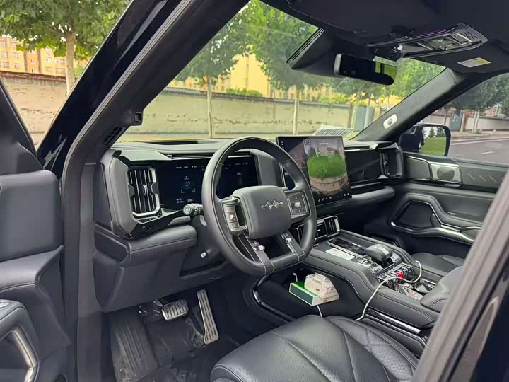 BYD FangChengBao Leopard 8, 2024 — фото 4 из 9