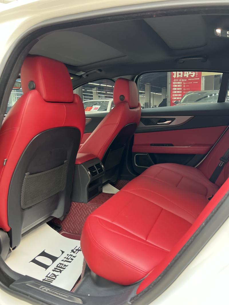 Jaguar XE L, 2022 — фото 11 из 12