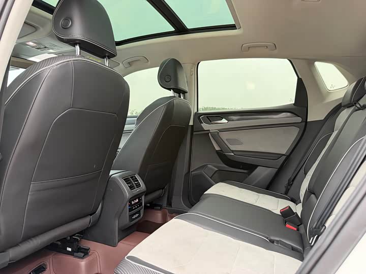 Volkswagen Tayron X, 2023 — фото 6 из 9
