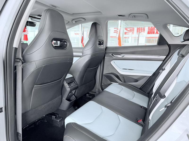 Geely Emgrand GS, 2023 — фото 11 из 12