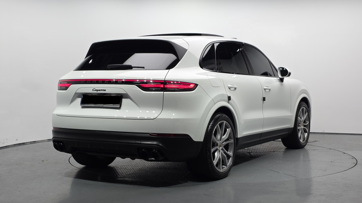 Porsche Cayenne, 2023 — фото 2 из 12