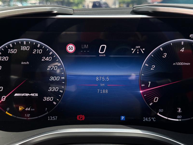 Mercedes-Benz SL-Class AMG, 2025 — фото 8 из 9