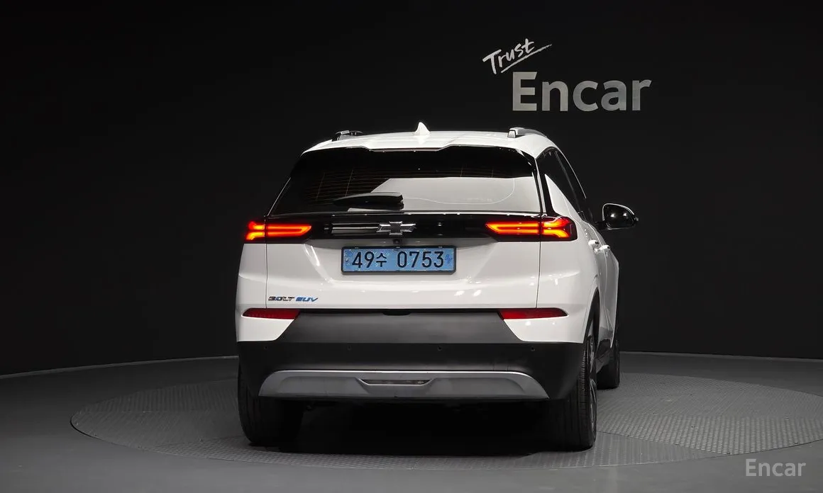 Chevrolet Bolt EUV, 2023 — фото 4 из 12