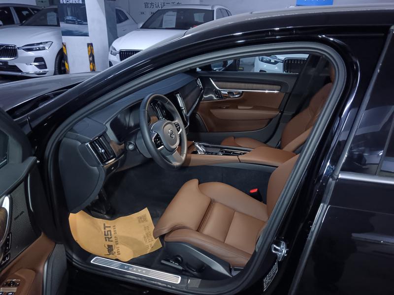 Volvo S90, 2025 — фото 8 из 10
