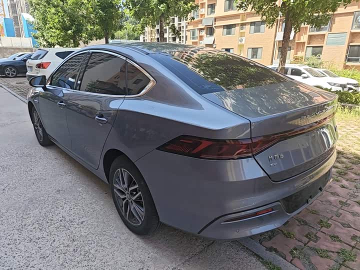 BYD Qin Plus, 2023 — фото 5 из 9