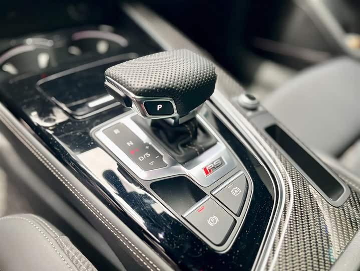 Audi RS 4, 2021 — фото 6 из 9