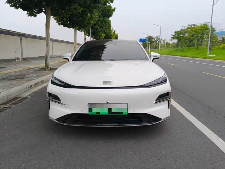 Geely Galaxy Starshine 8 EM-i, 2025 — фото 2 из 9