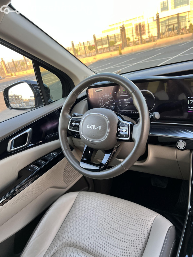 Kia Carnival, 2022 — фото 11 из 12