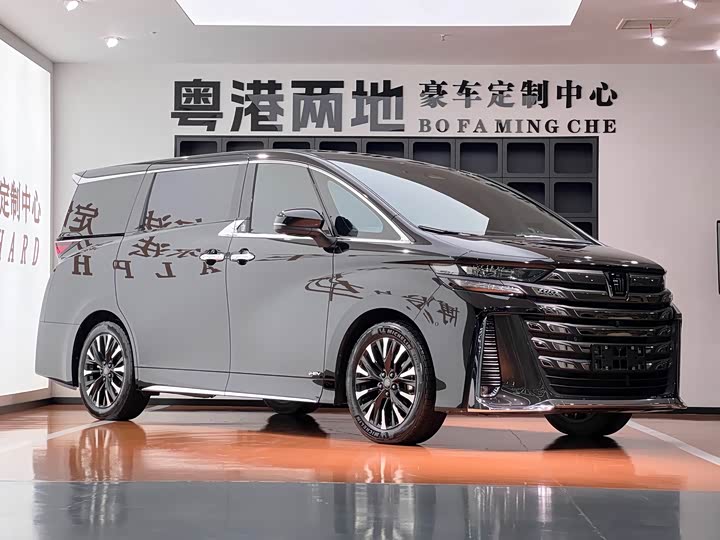 Toyota Vellfire, 2024 — фото 3 из 9
