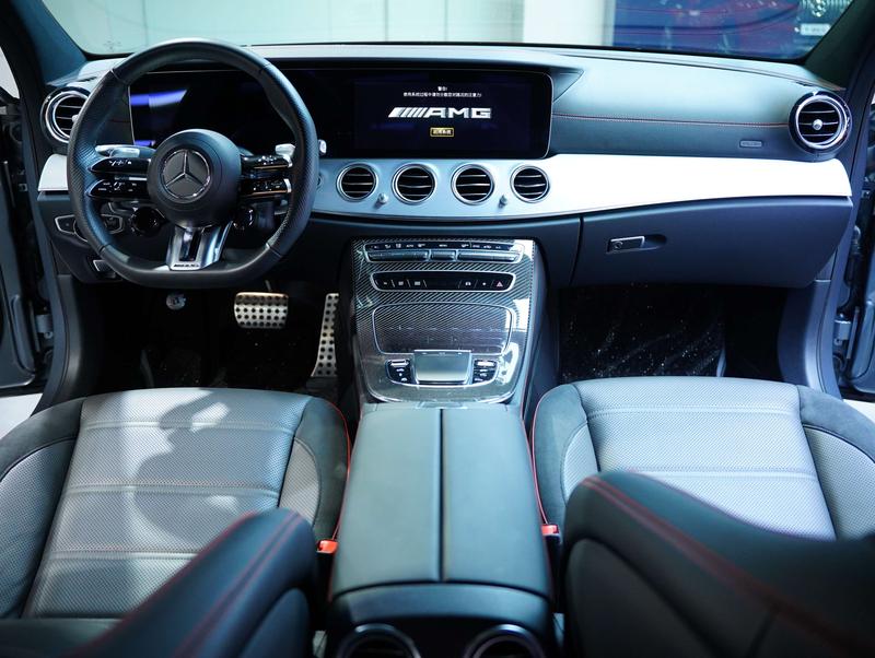 Mercedes-Benz E-Class AMG, 2023 — фото 10 из 12