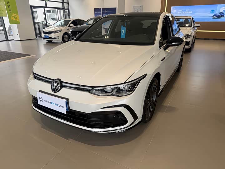 Volkswagen Golf, 2024 — купить в Орле под ключ