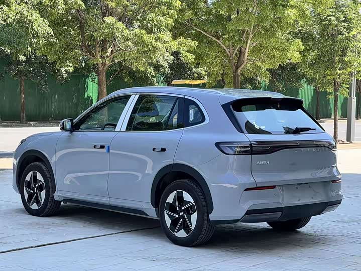 Geely Galaxy E5, 2025 — фото 5 из 9