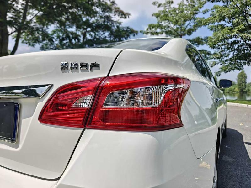 Nissan Sylphy, 2021 — фото 9 из 12