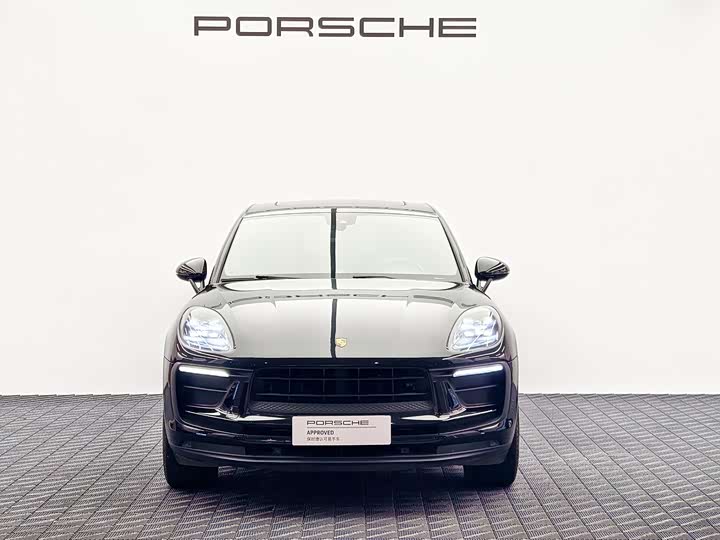 Porsche Macan, 2023 — фото 2 из 9
