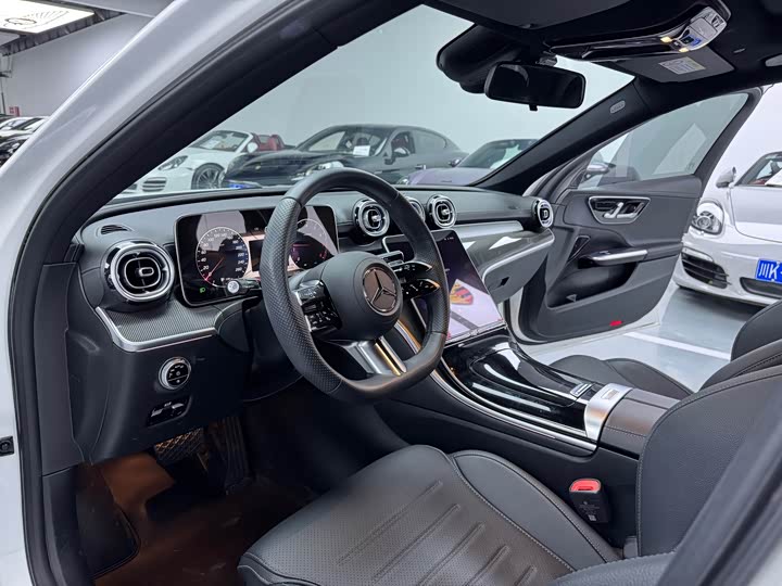 Mercedes-Benz C-Class, 2023 — фото 4 из 9