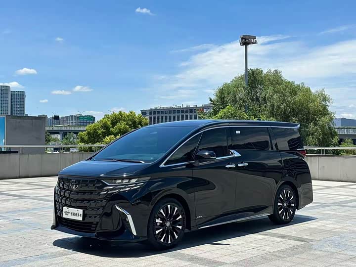 Toyota Alphard, 2025 — купить в Нижнем Новгороде под ключ