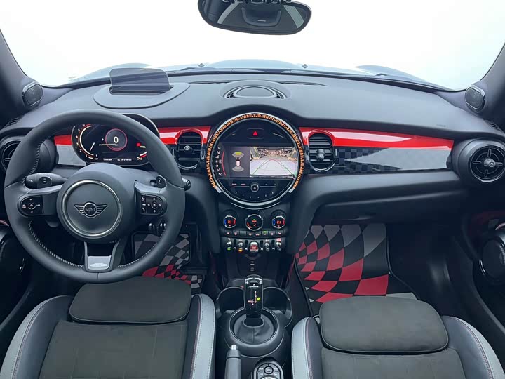 Mini Mini JCW, 2022 — фото 6 из 9