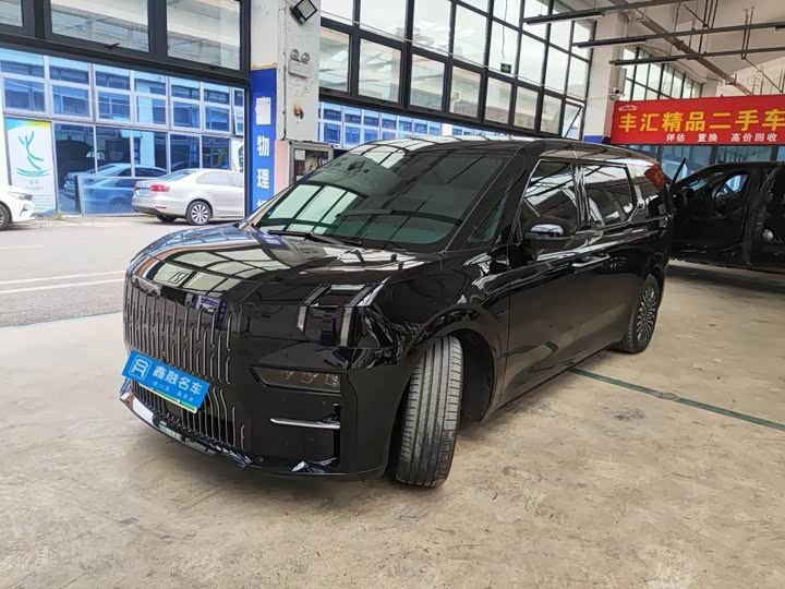Zeekr 009, 2024 — купить в Самаре под ключ