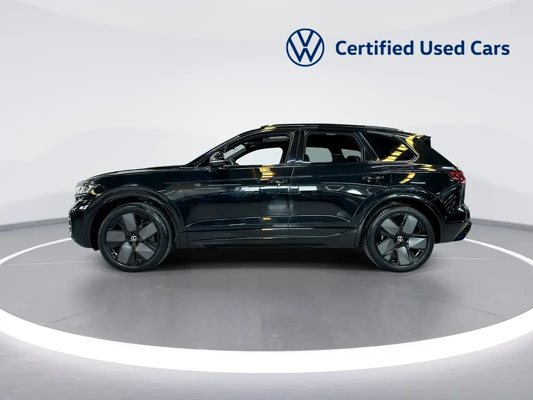 Volkswagen Touareg, 2025 — фото 8 из 10