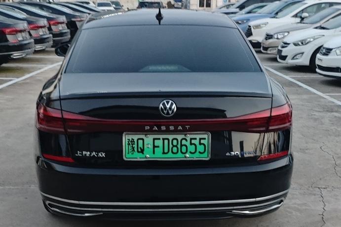Volkswagen Passat Hybrid, 2025 — фото 3 из 10
