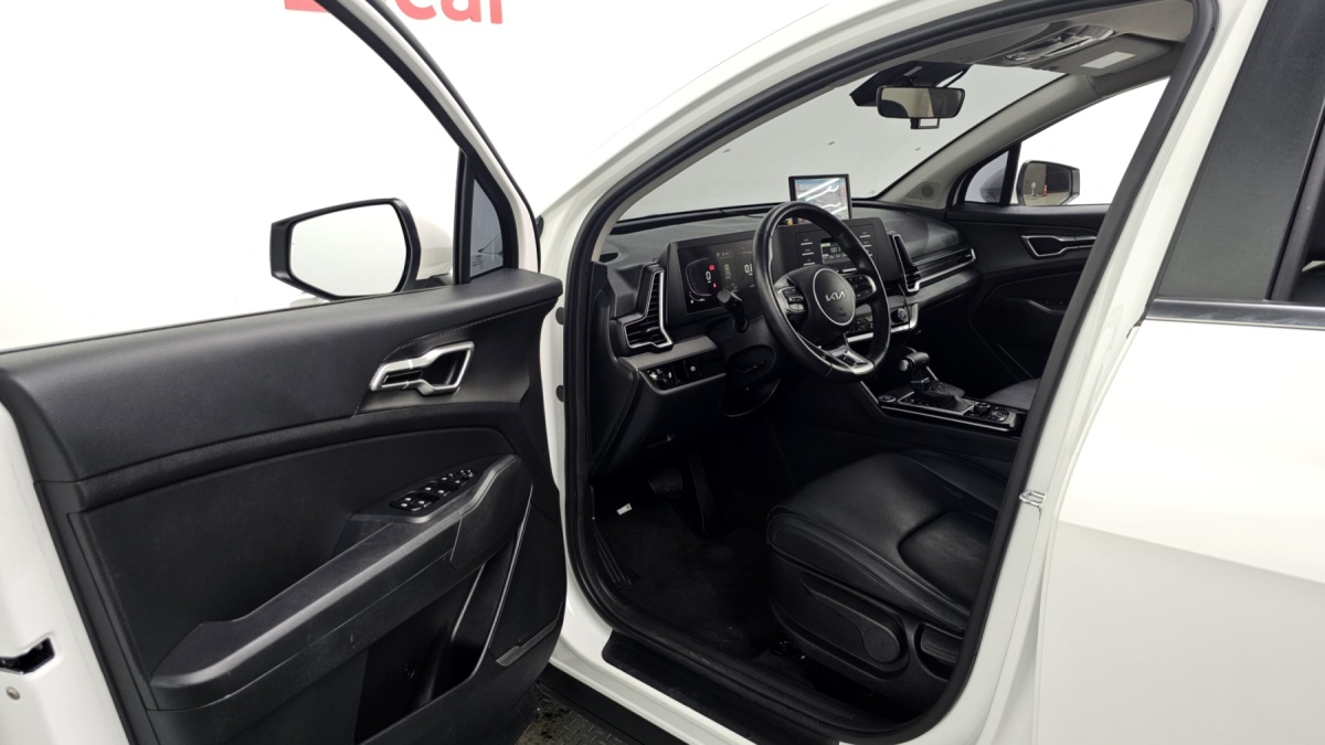 Kia Sportage, 2022 — фото 9 из 12
