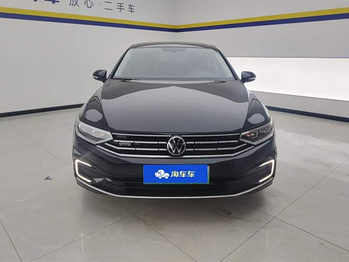 Volkswagen Magotan GTE Hybrid, 2023 — фото 2 из 9