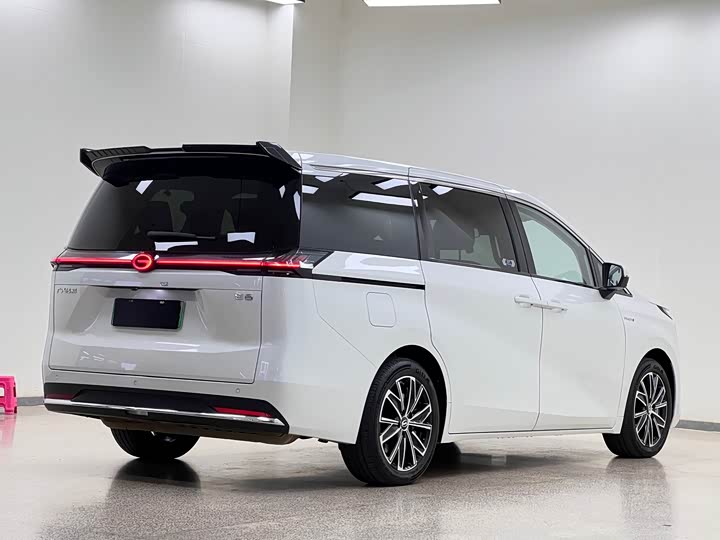 GAC Trumpchi E8, 2024 — фото 7 из 9