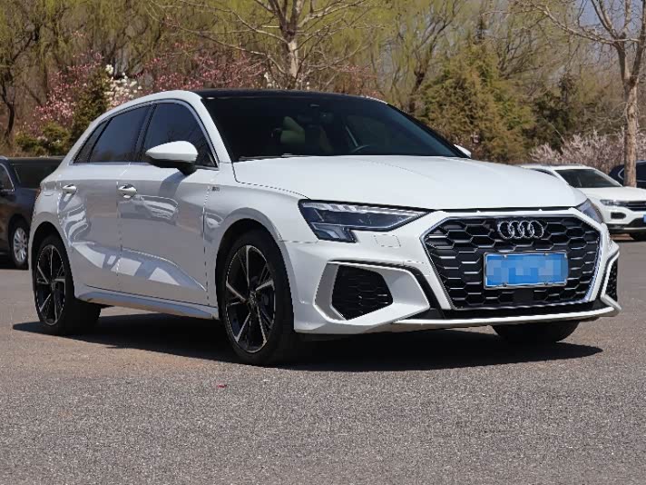 Audi A3, 2024 — фото 3 из 9