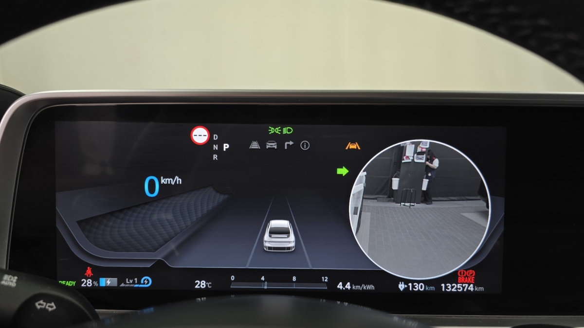 Hyundai Ioniq 6, 2022 — фото 8 из 12