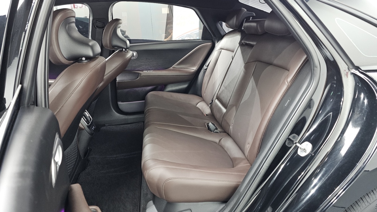 Hyundai Ioniq 6, 2022 — фото 12 из 12